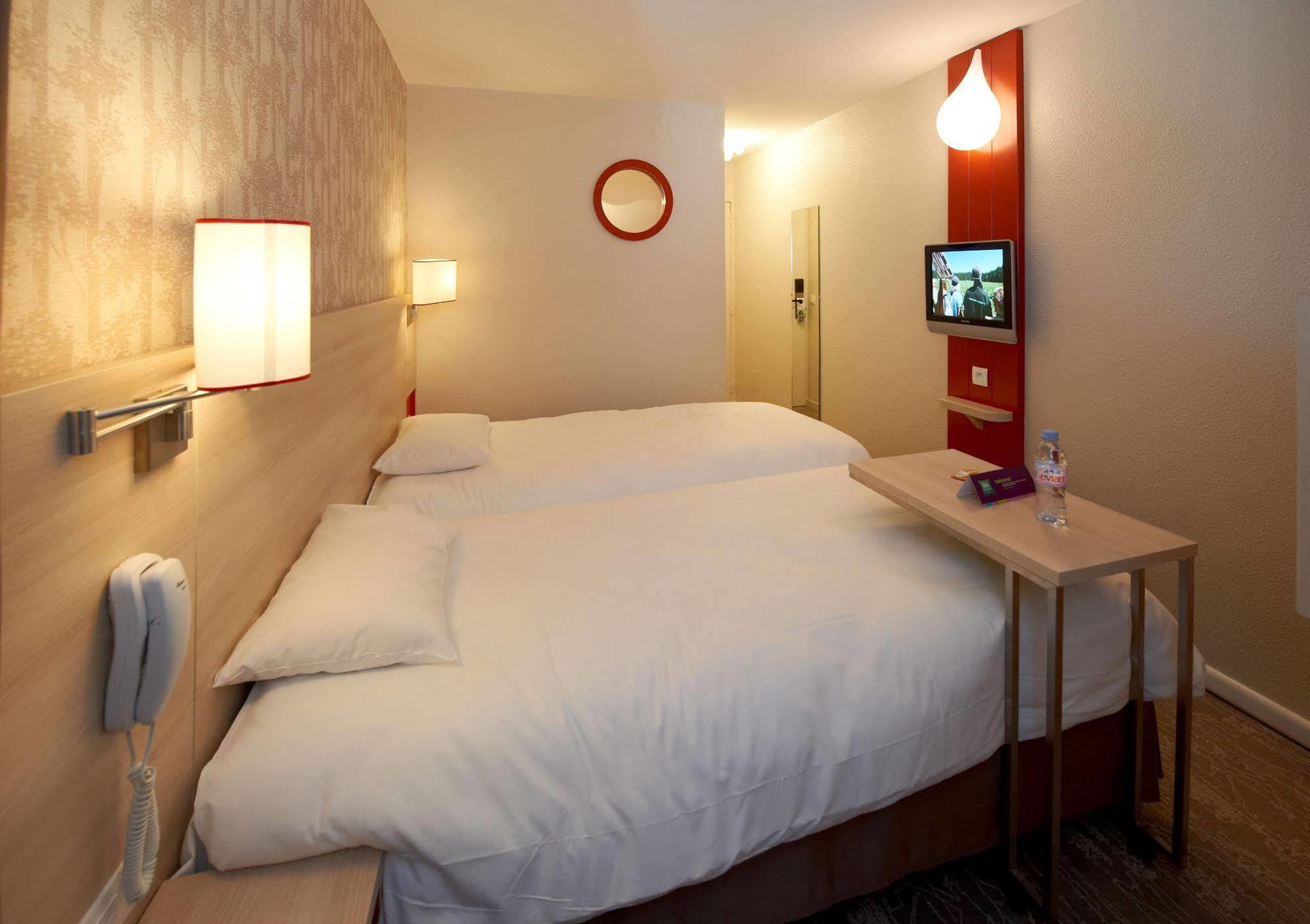 Hotel Ibis Styles Ouistreham Exterior foto